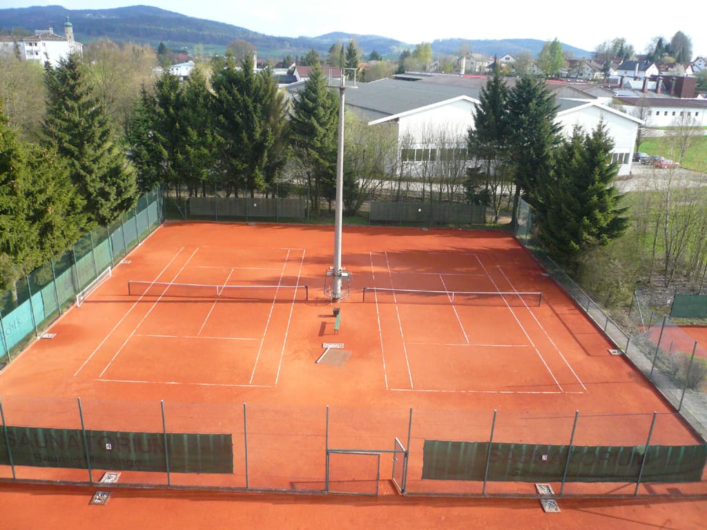 Die Tennisplätze von oben