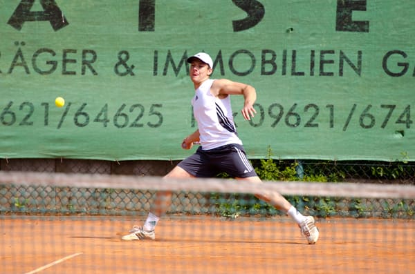 Bild zum Beitrag „Lupenreines 9:0 – TC klettert auf Platz 2“