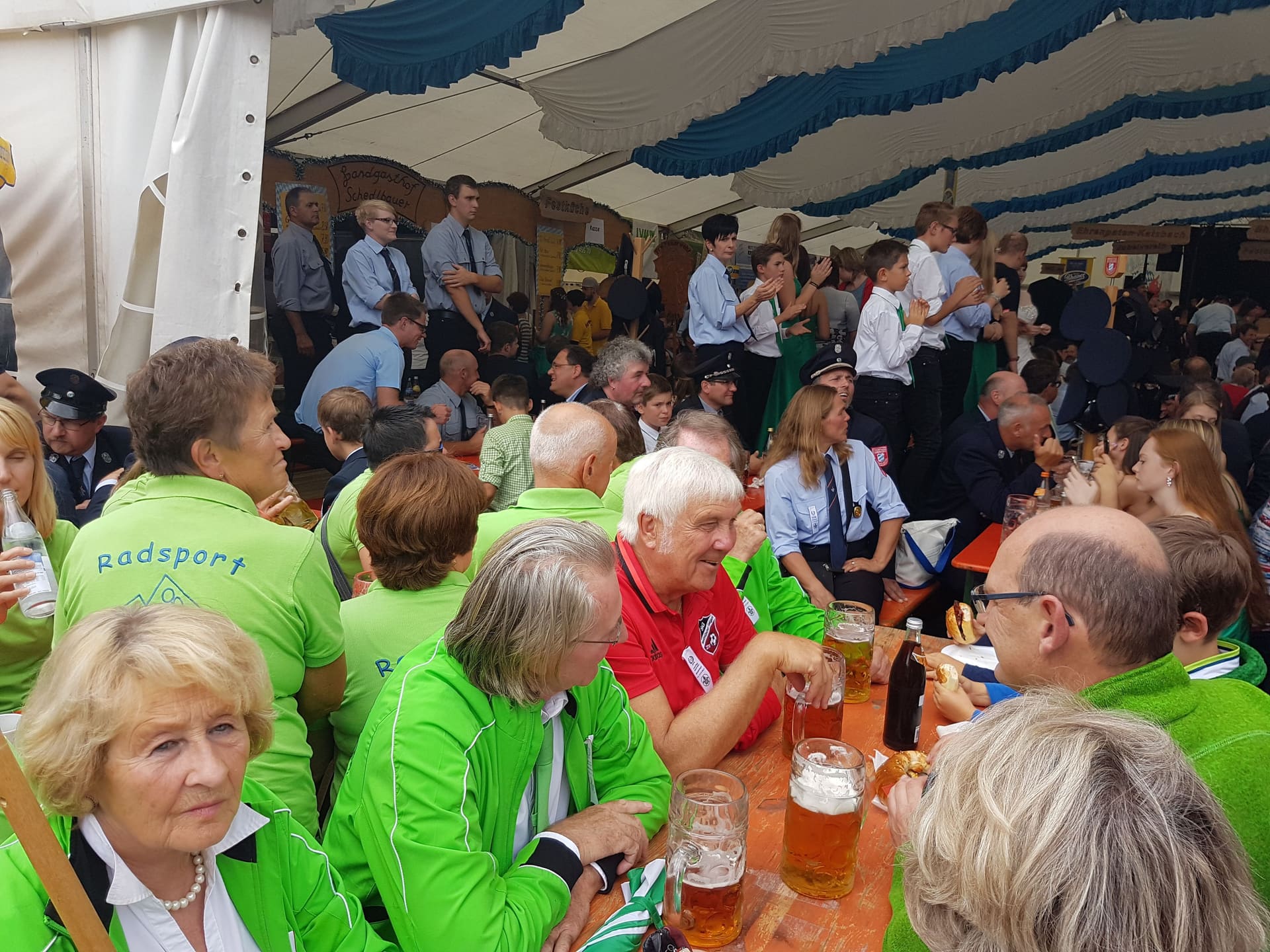 Bild zum Beitrag „Umzug 125 Jahre Feuerwehrfest Sinzendorf 2017“